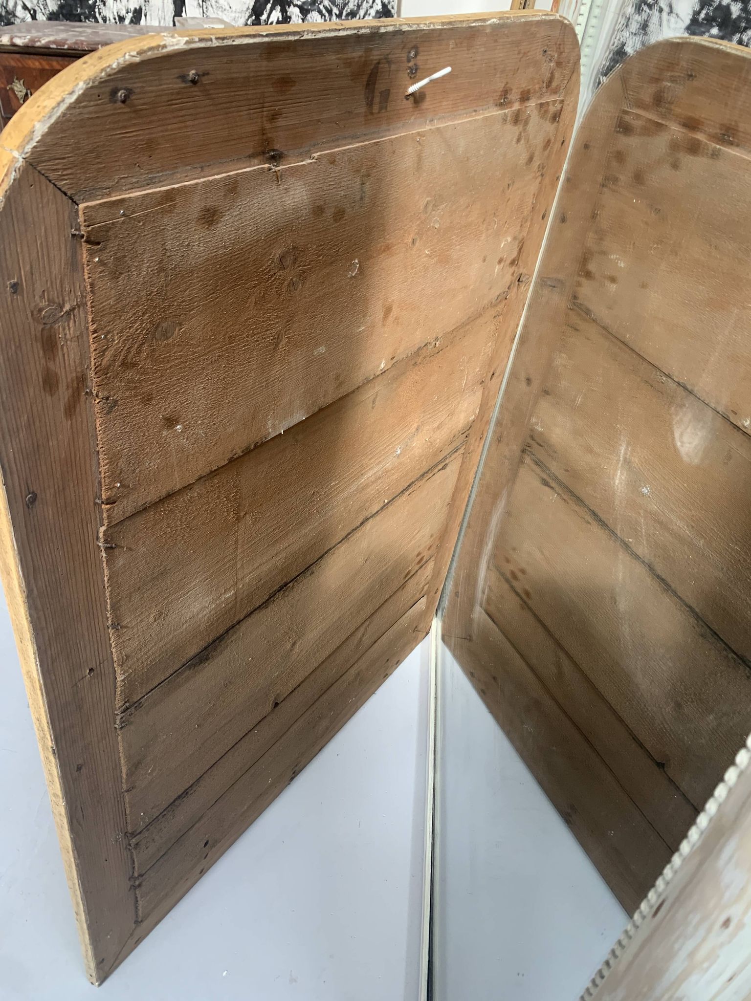Miroir Louis Philippe en bois et stuc pariné XIX siècle