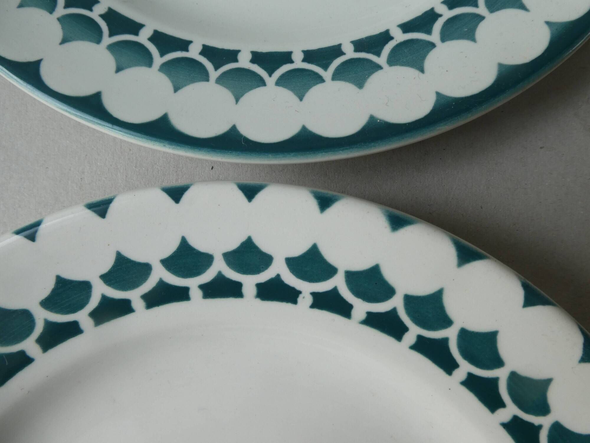 6 flat plates Digoin Sarreguemines France, décor Europe, years 30-40