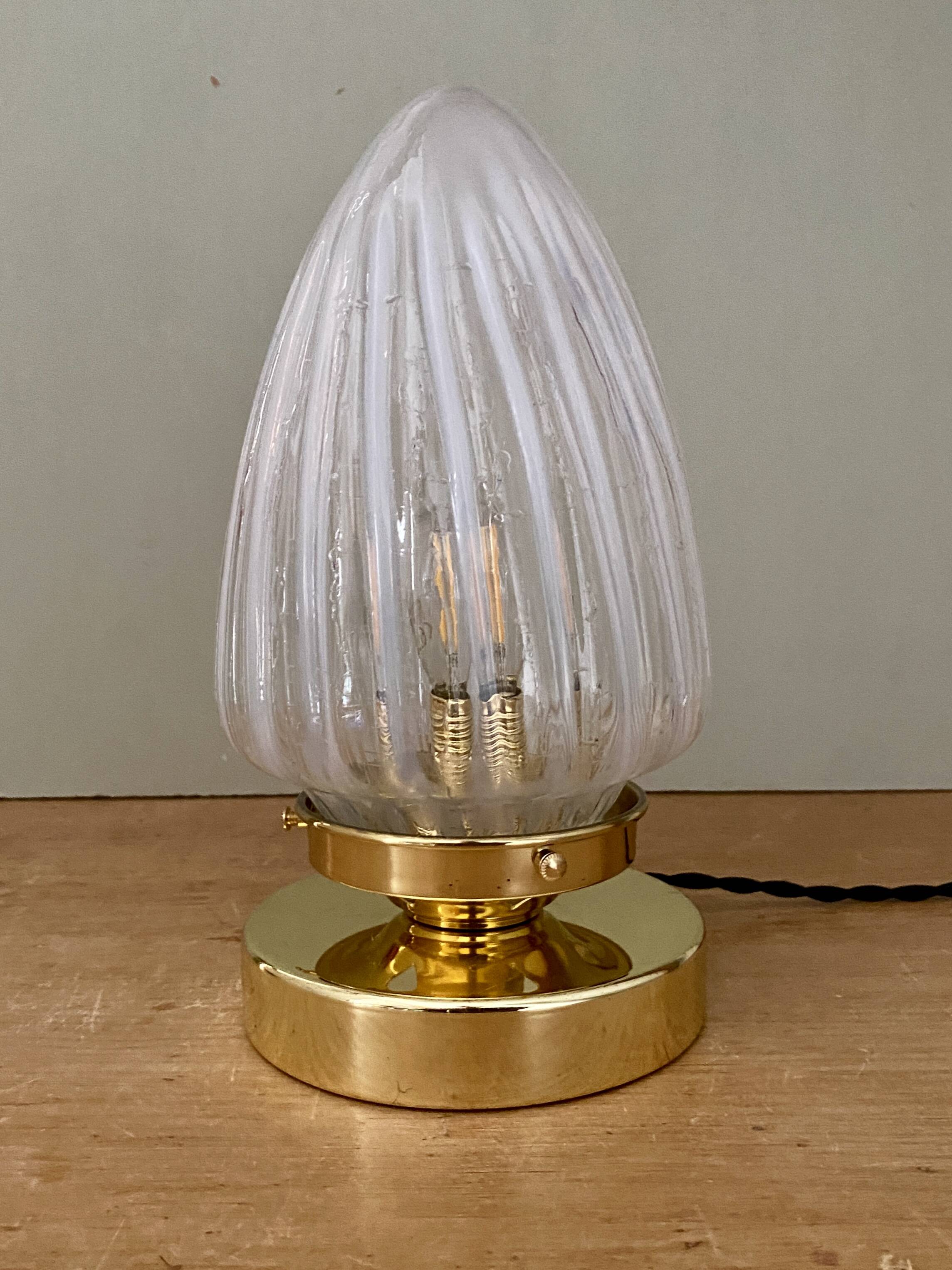 Vintage art deco globe table lamp in milky glass
