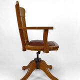 American swivel office armchair in oak, with leather seat, USA, Circa 1900