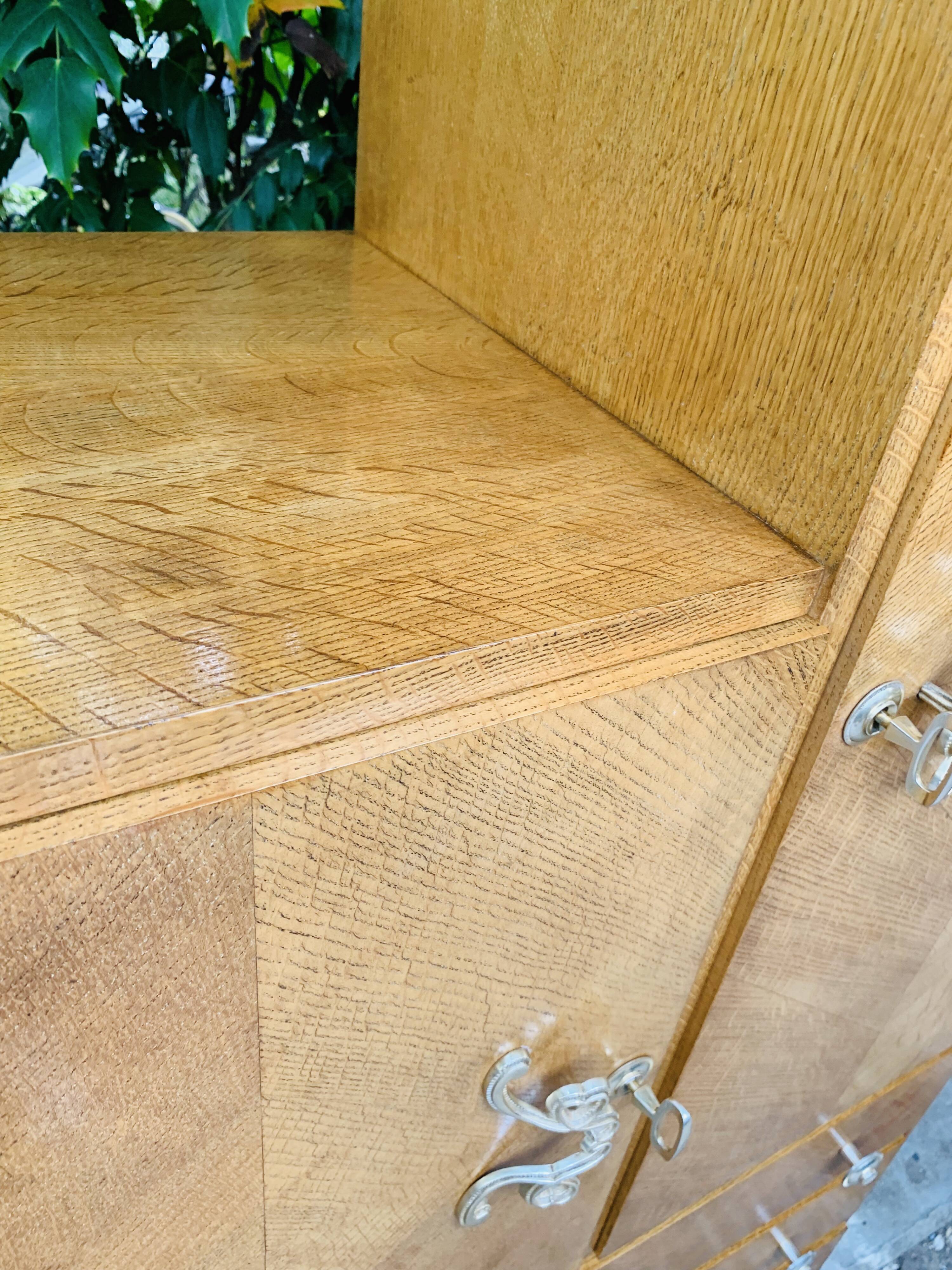 Asymmetrical cabinet 1950