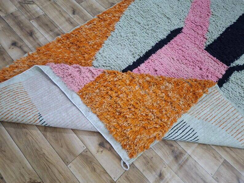 Traditional pure wool rug size 140 x 260 cm