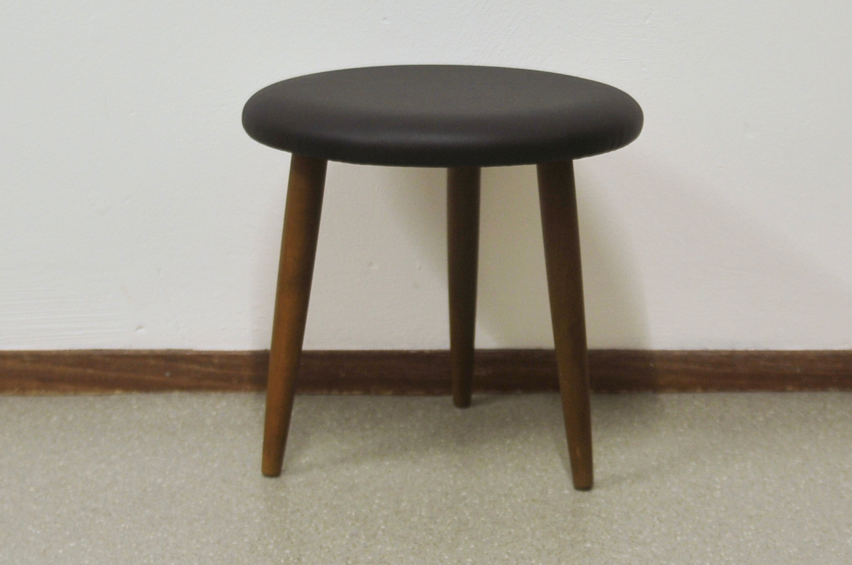 Vintage danish skai stool