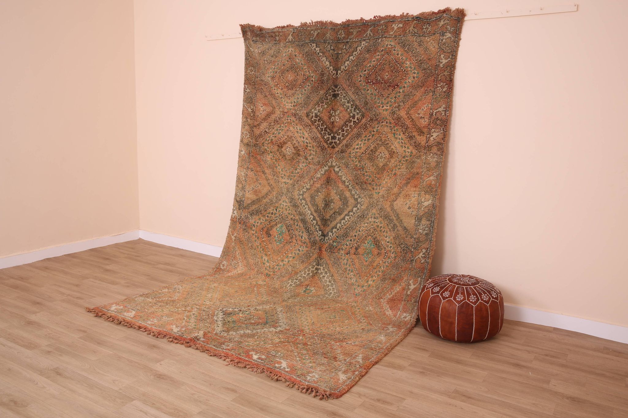 Peach Vintage Moroccan Rug 186 x 329 cm, Berber Wool Rug, Handmade Boho Rug