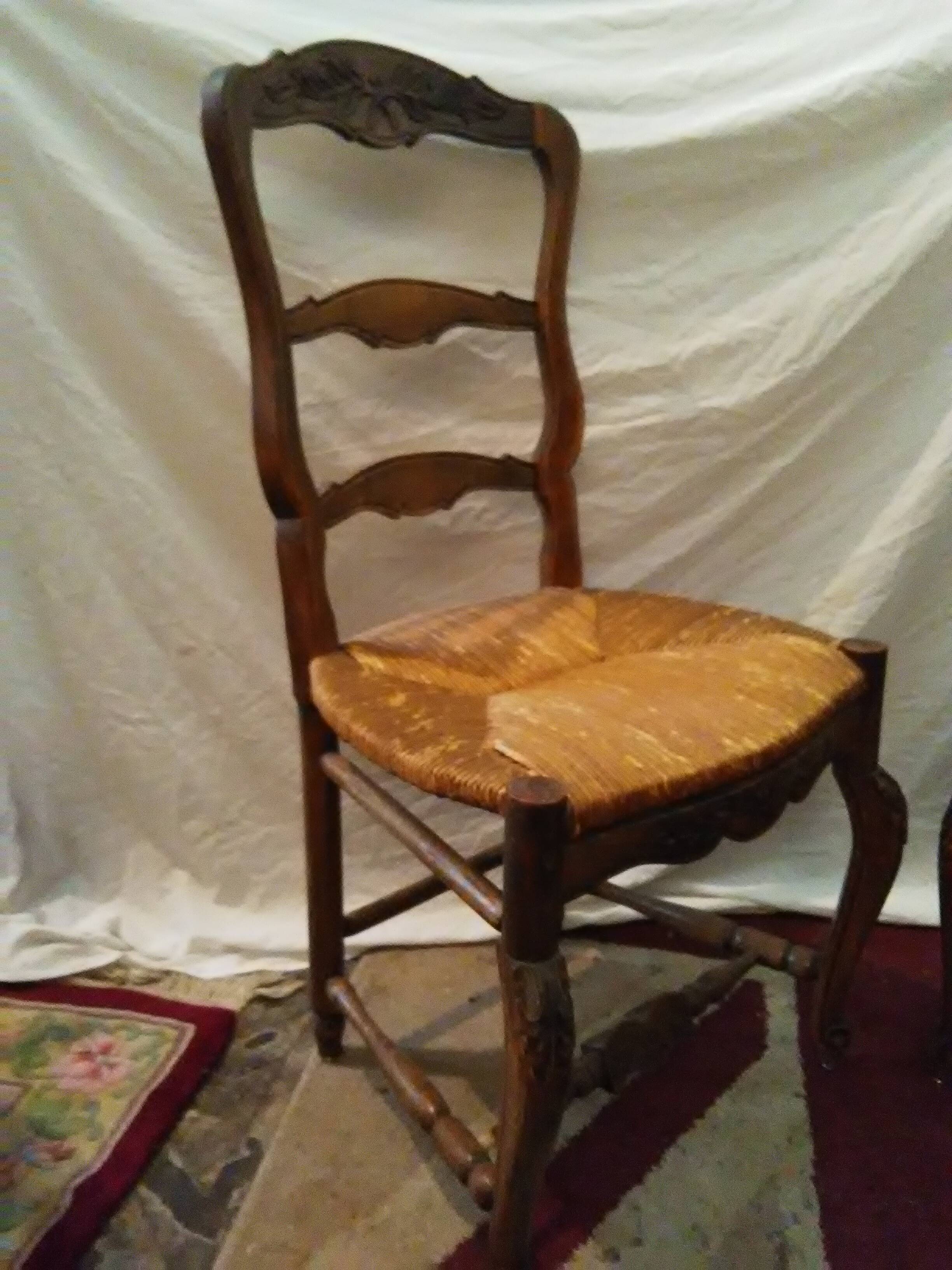4 x Provencal chairs in carved wood and straw