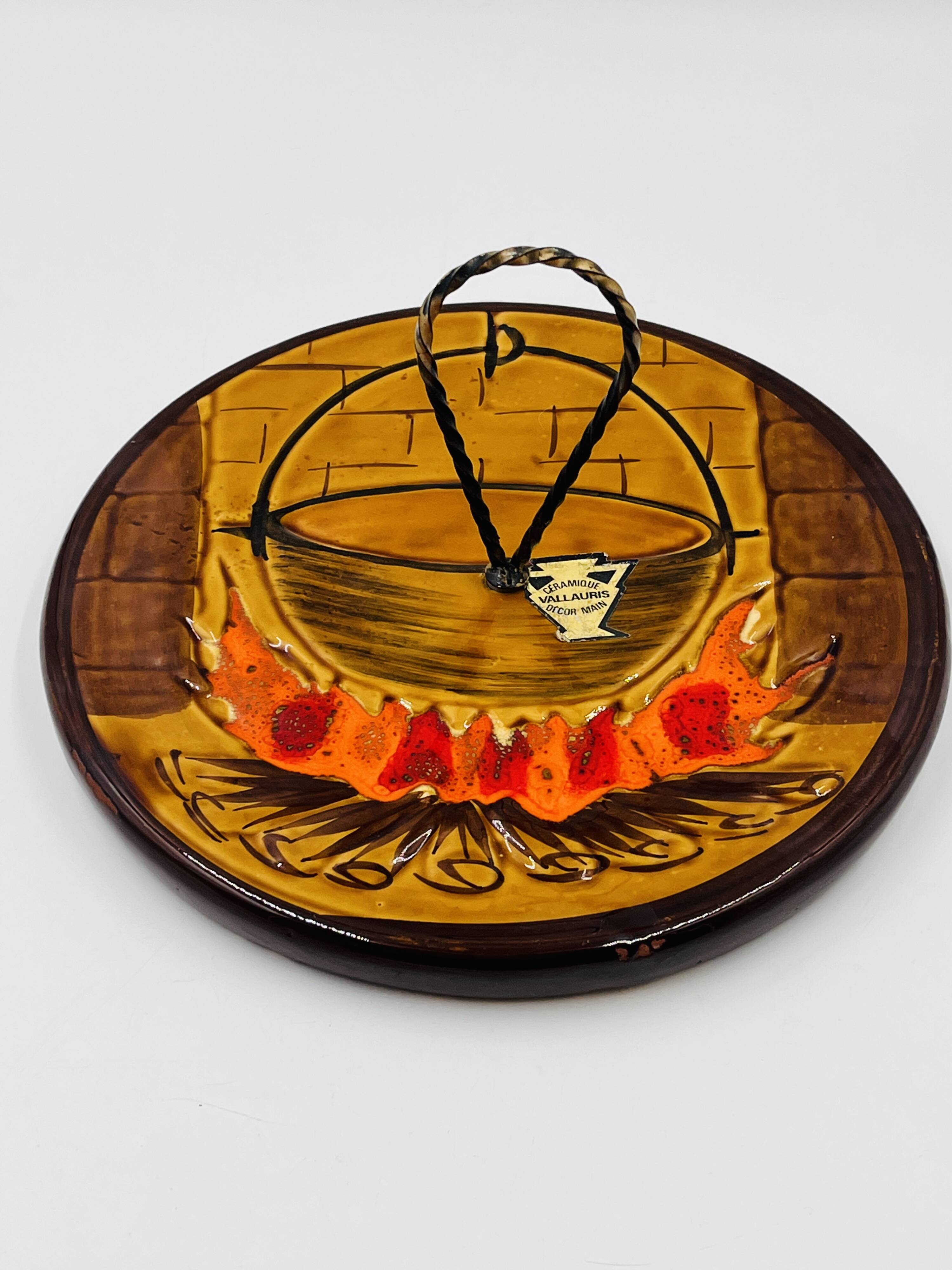Cheese board with cauldron decoration, Vallauris