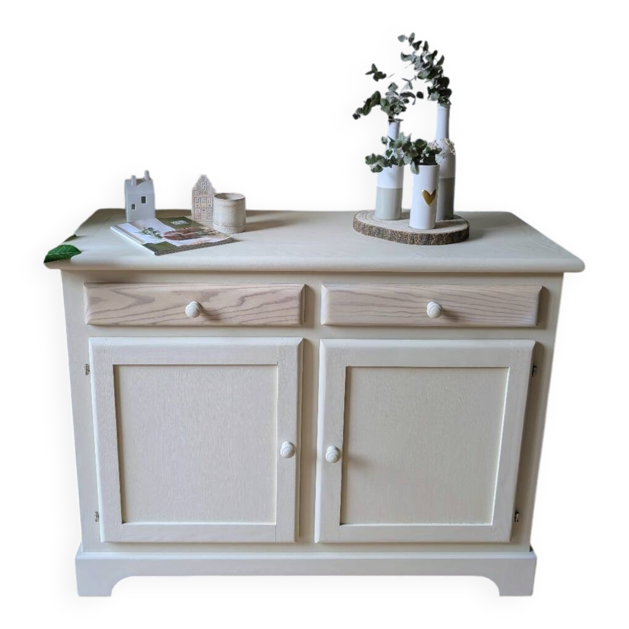Linen wood sideboard