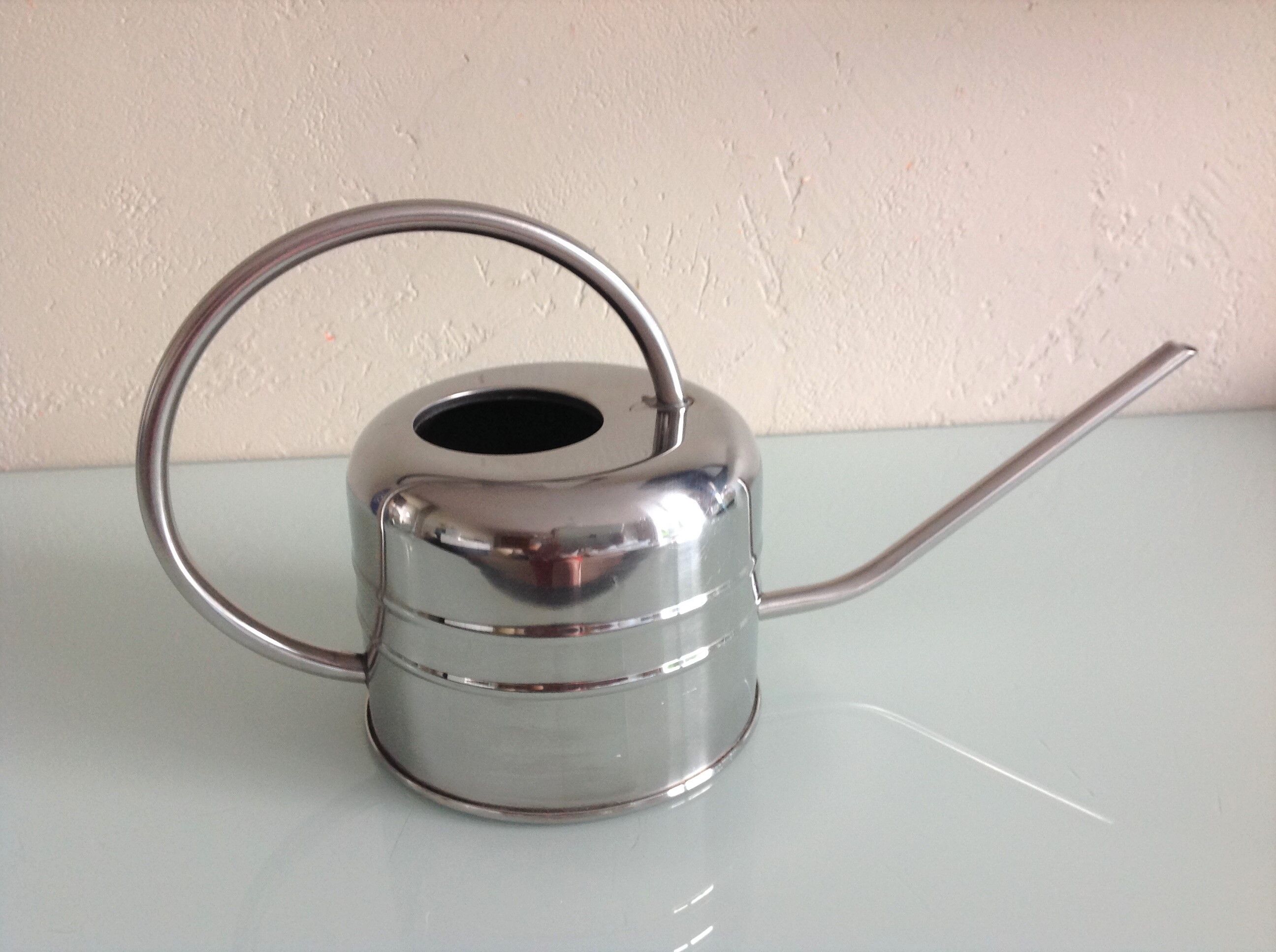 Chrome metal watering can/ vintage 60s-70s