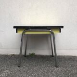 Table formica