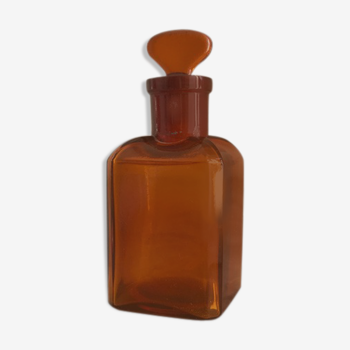 Amber apothecary flask