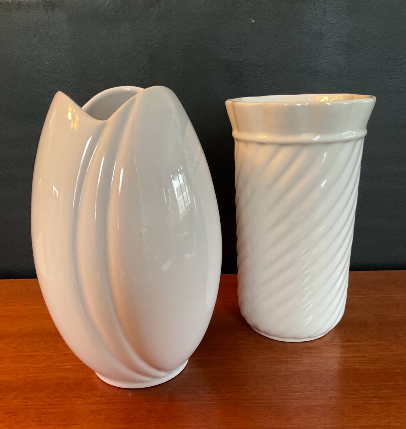 A pair of vintage ceramic vases from the 1970s.