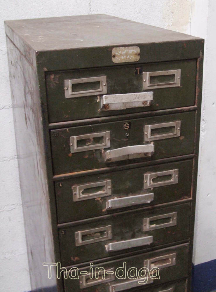 Meuble de metier, casier industriel 11 tiroirs