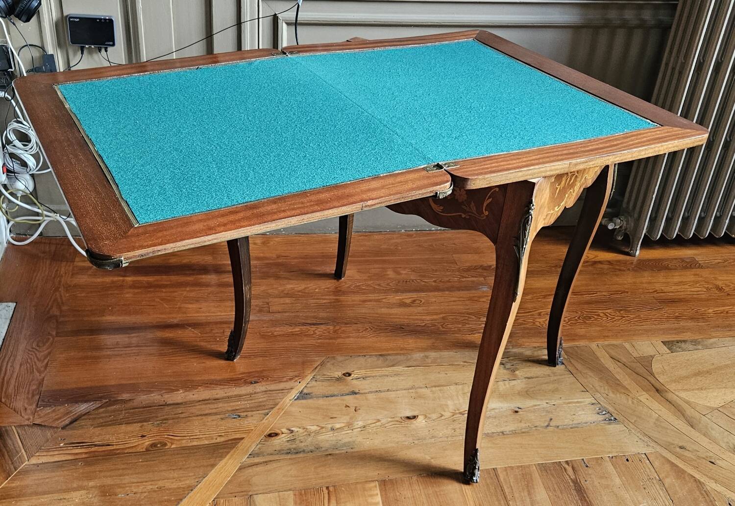 Game table in parquetry, Louis XV style