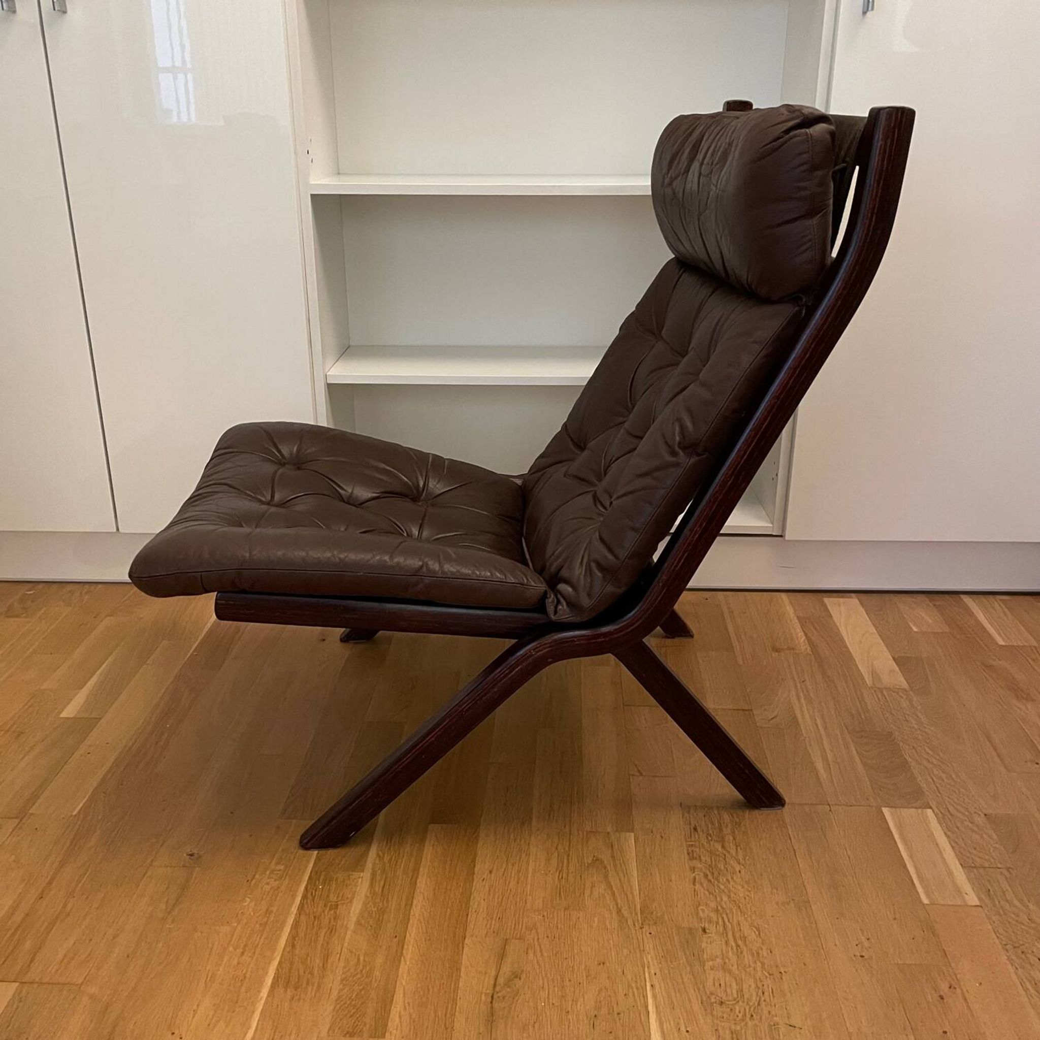 Chaise pliante « Uno » en cuir marron par Ekornes, Norvège, années 1970