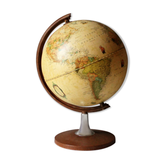 Vintage world-map lamp