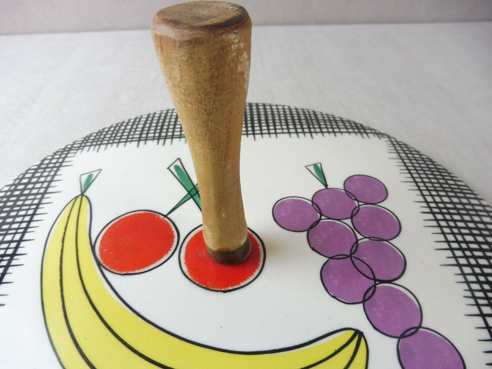 Old cheese dish, Banana décor, ceramic by Schramberg SMF