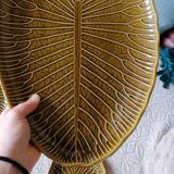 Trio of enamelled ceramic dishes, Gien, water lily leaf shape, vintage 60s