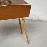 Compass foot sewing basket, 1960