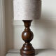Lampe en bois tourné