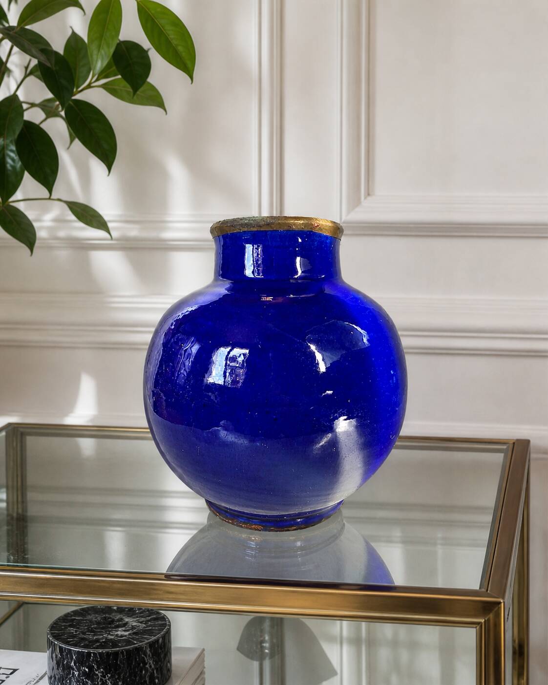 Vase boule bleu cobalt émaillé vintage