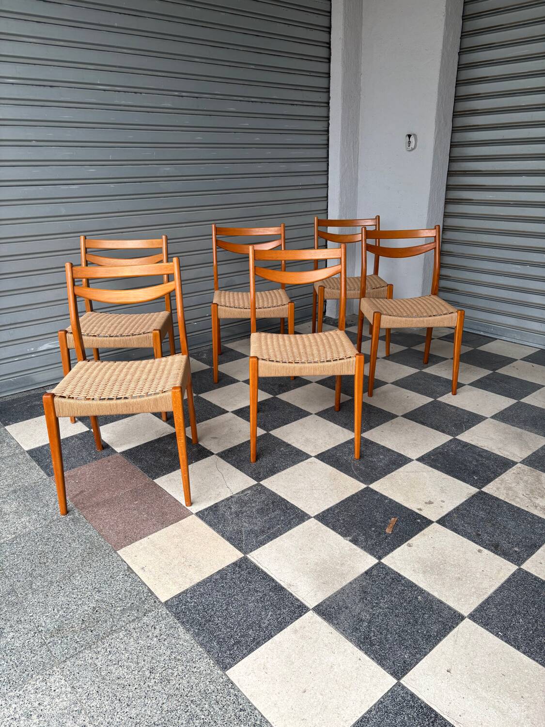 Série de 6 chaises style scandinave