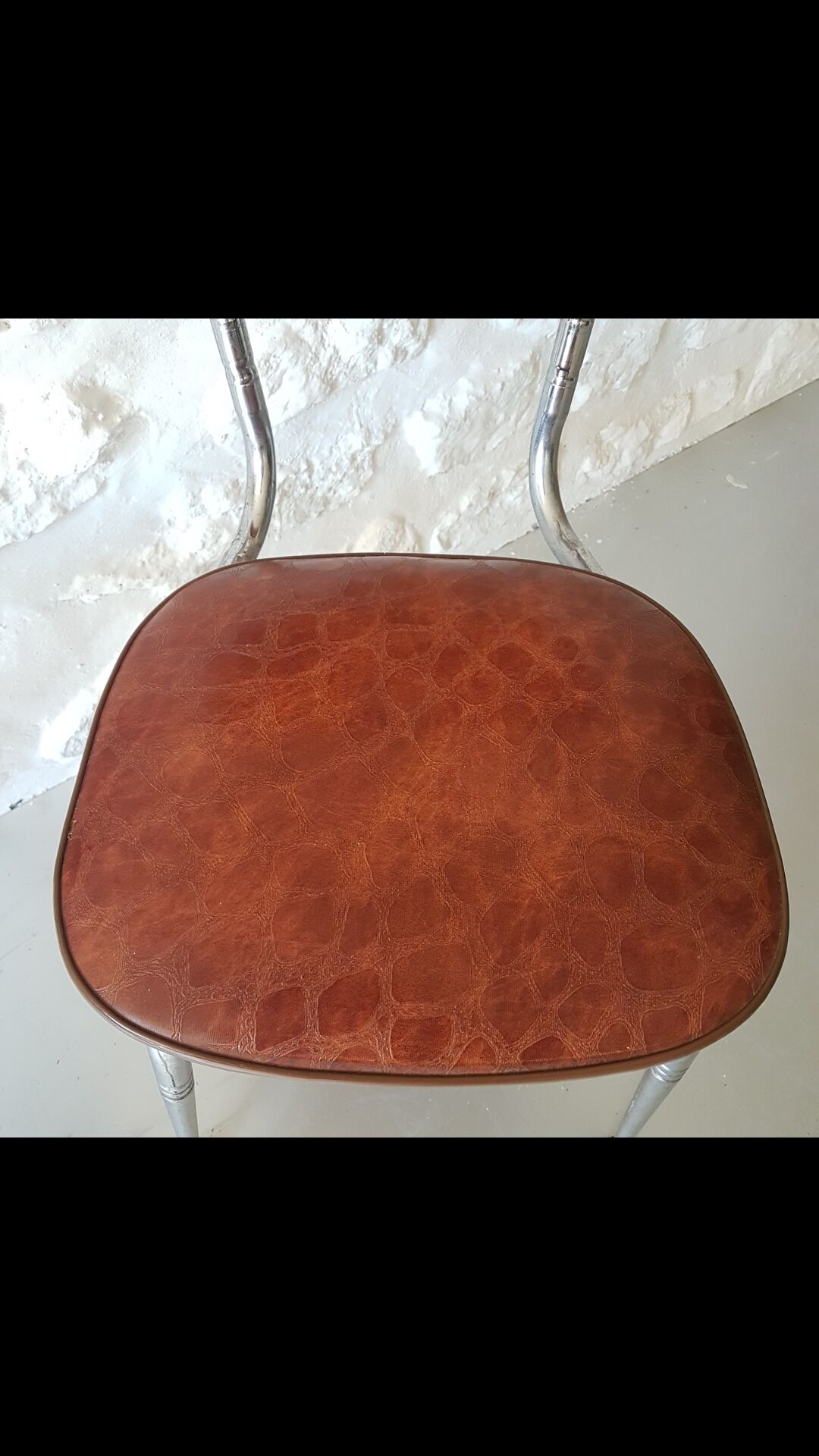 Paire de chaise vintage skaï imitation croco