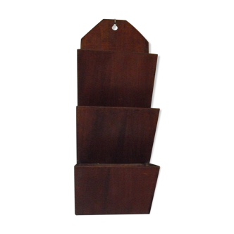 Porte-courrier mural bois teinté