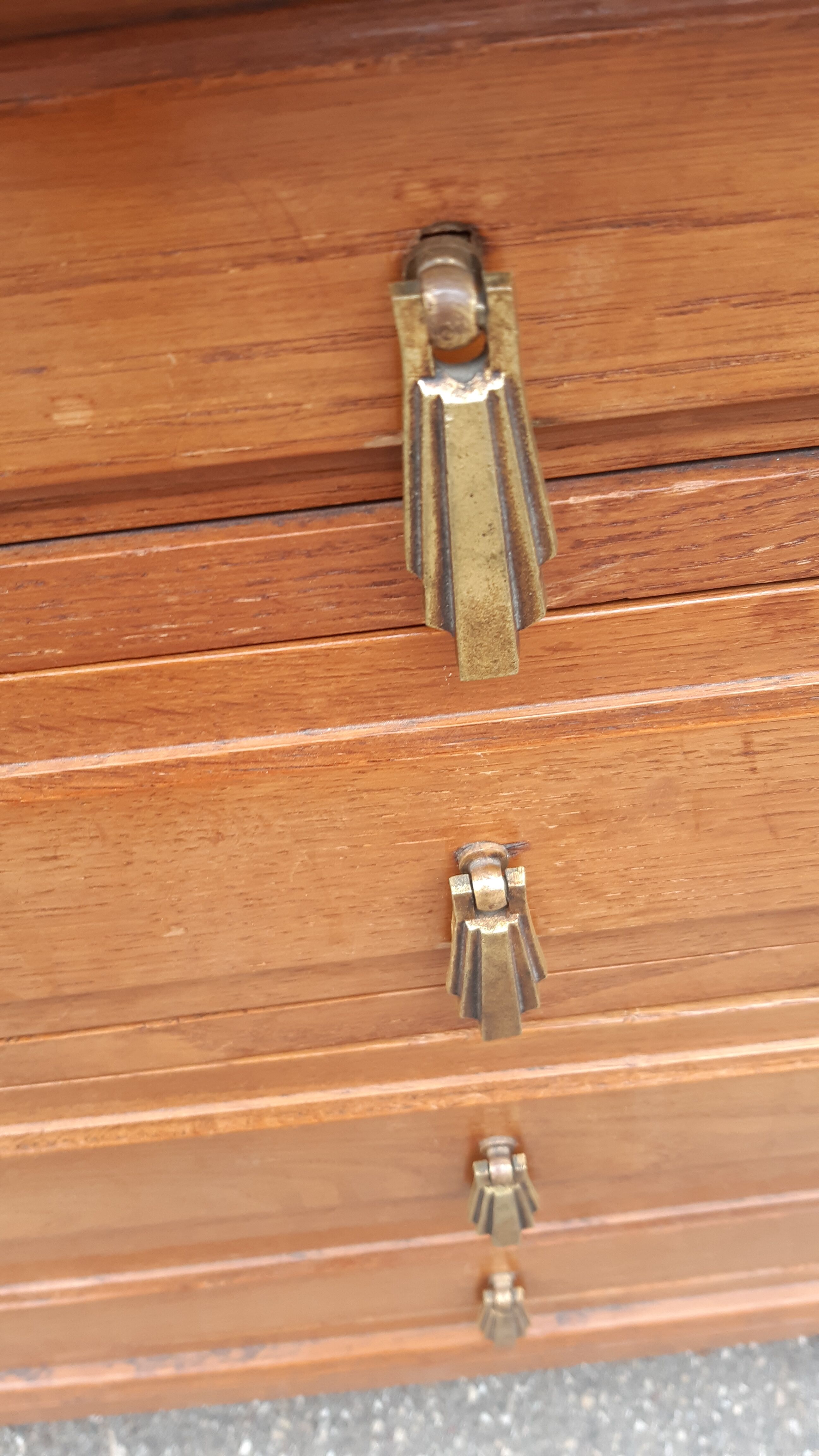 Oak and marble dressing table chest of drawers