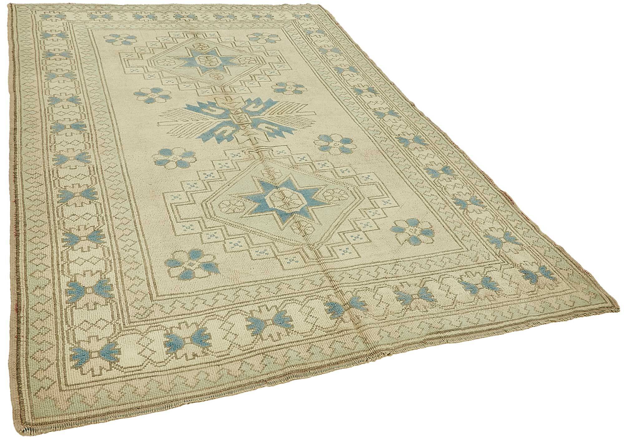 Turkish Vintage Anatolian Rug 176 cm x 266 cm