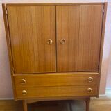 TV stand from the 50s, 2 drawer, 2 accordion doors. Perfect condition.