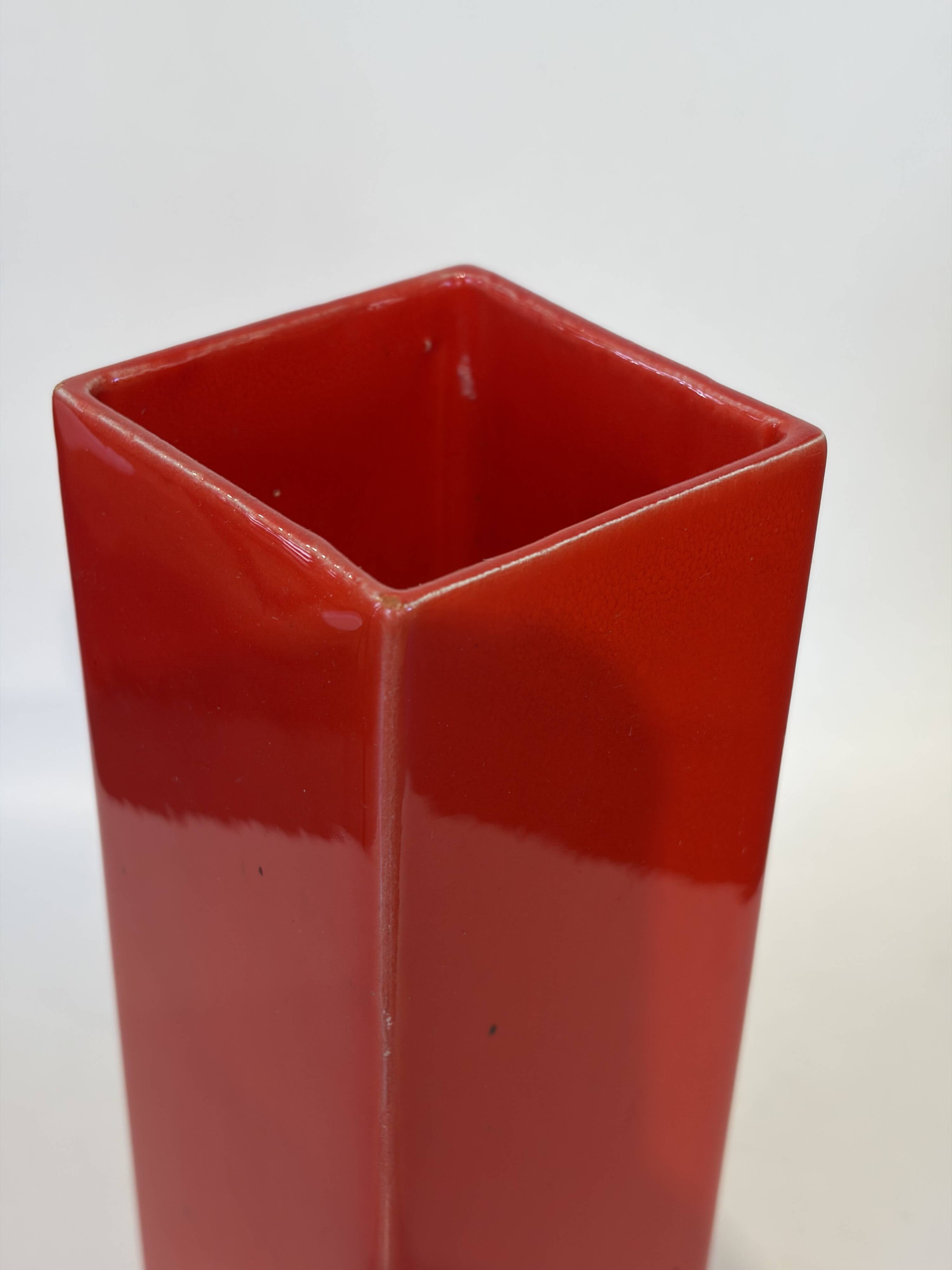Vase géométrique italien  1970
