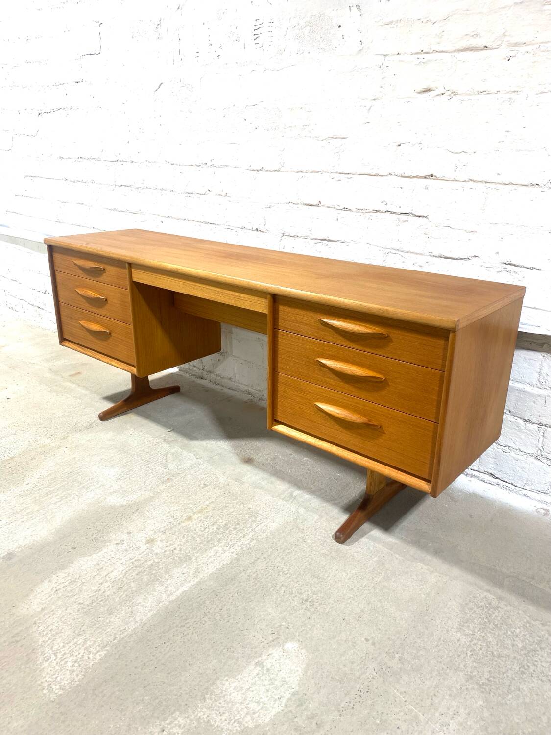 Vintage Teak Desk Austinsuite Edition 1960
