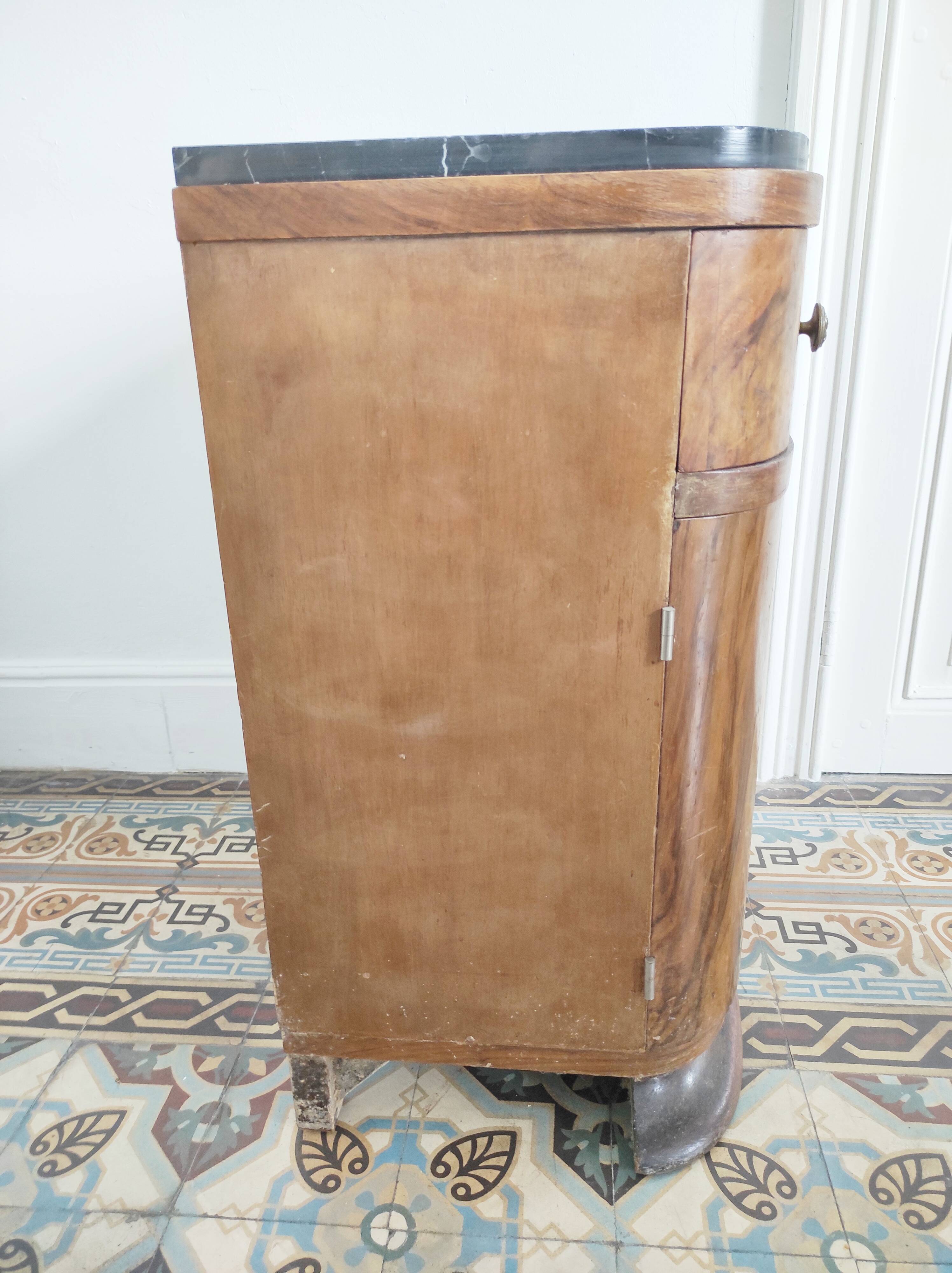 Chevet en bois / meuble d'appoint et marbre style art déco