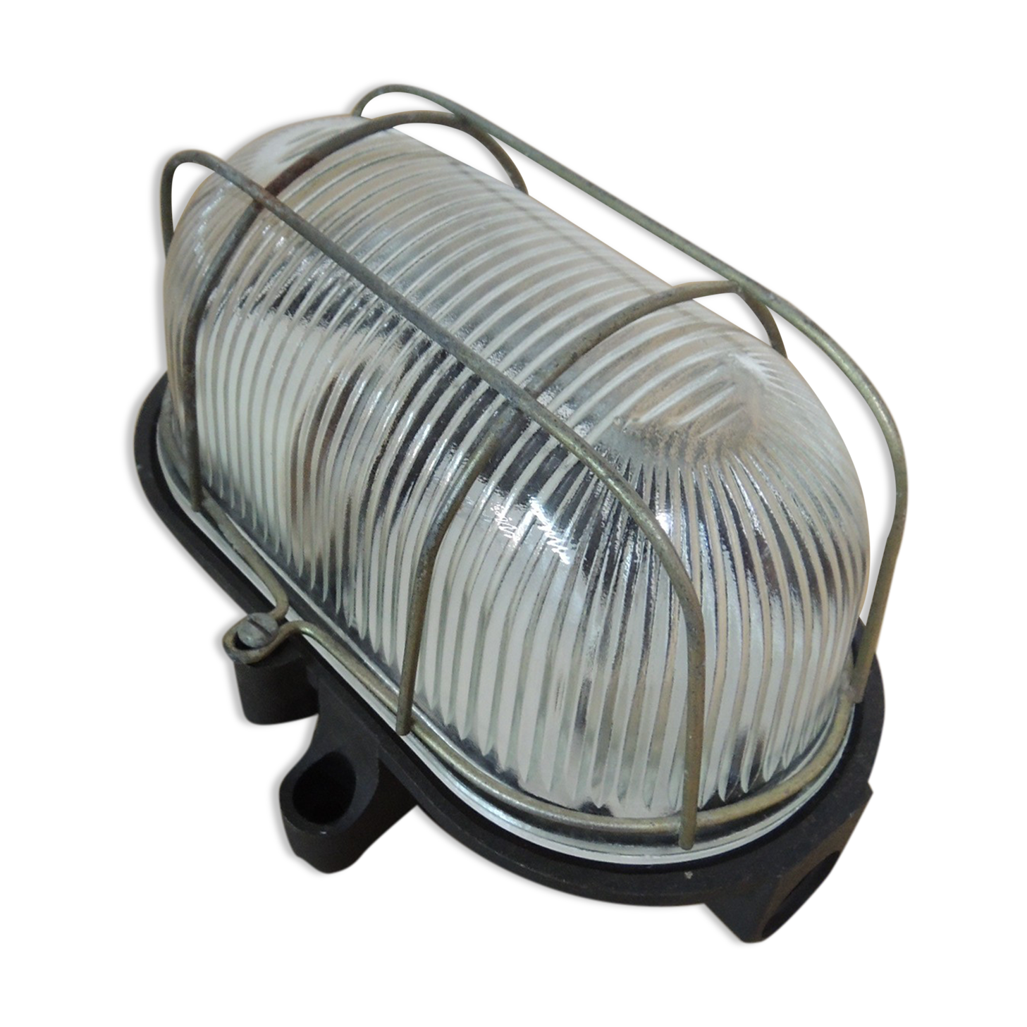 Porthole wall lamp