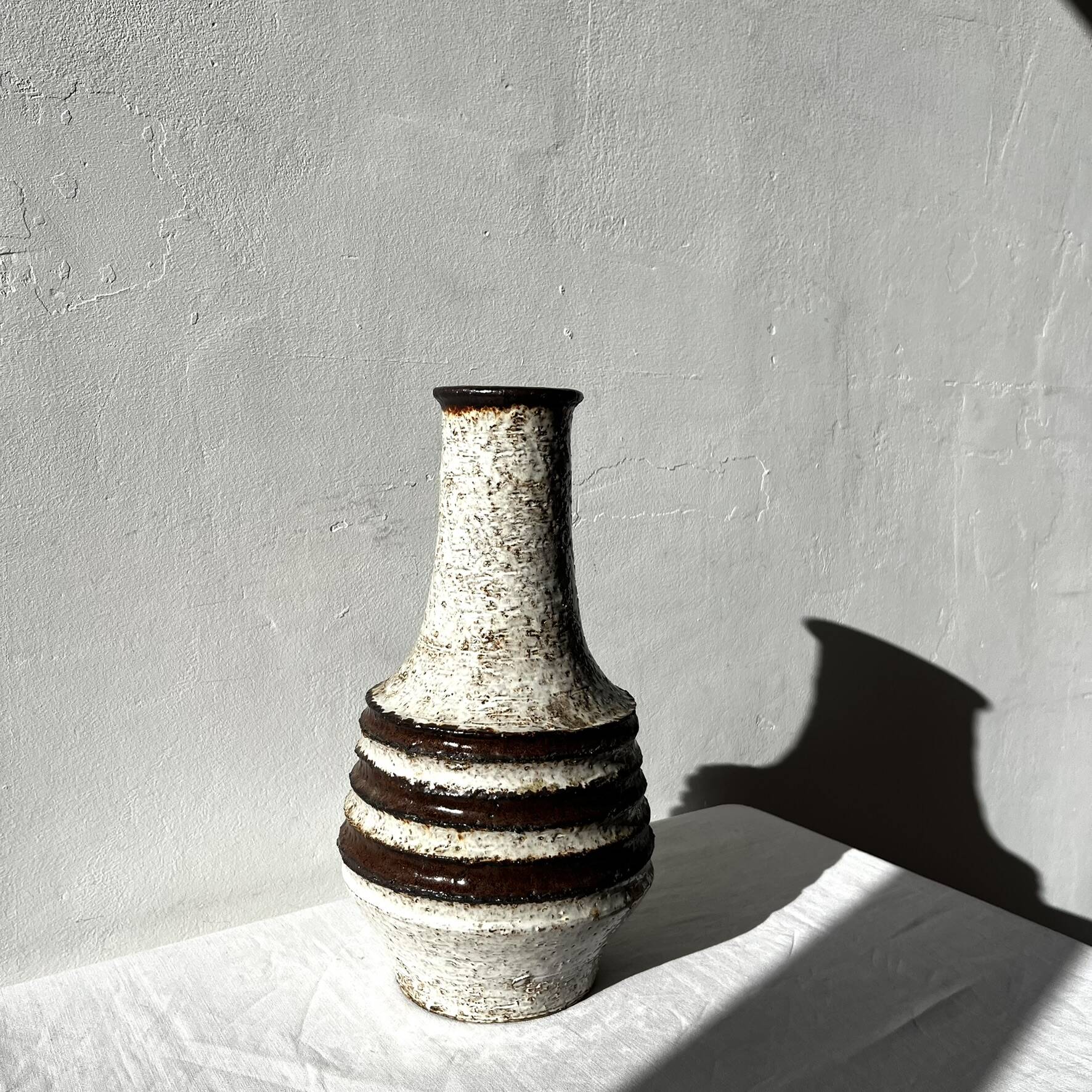 Vintage ceramic vase - brutalist / mid-century style