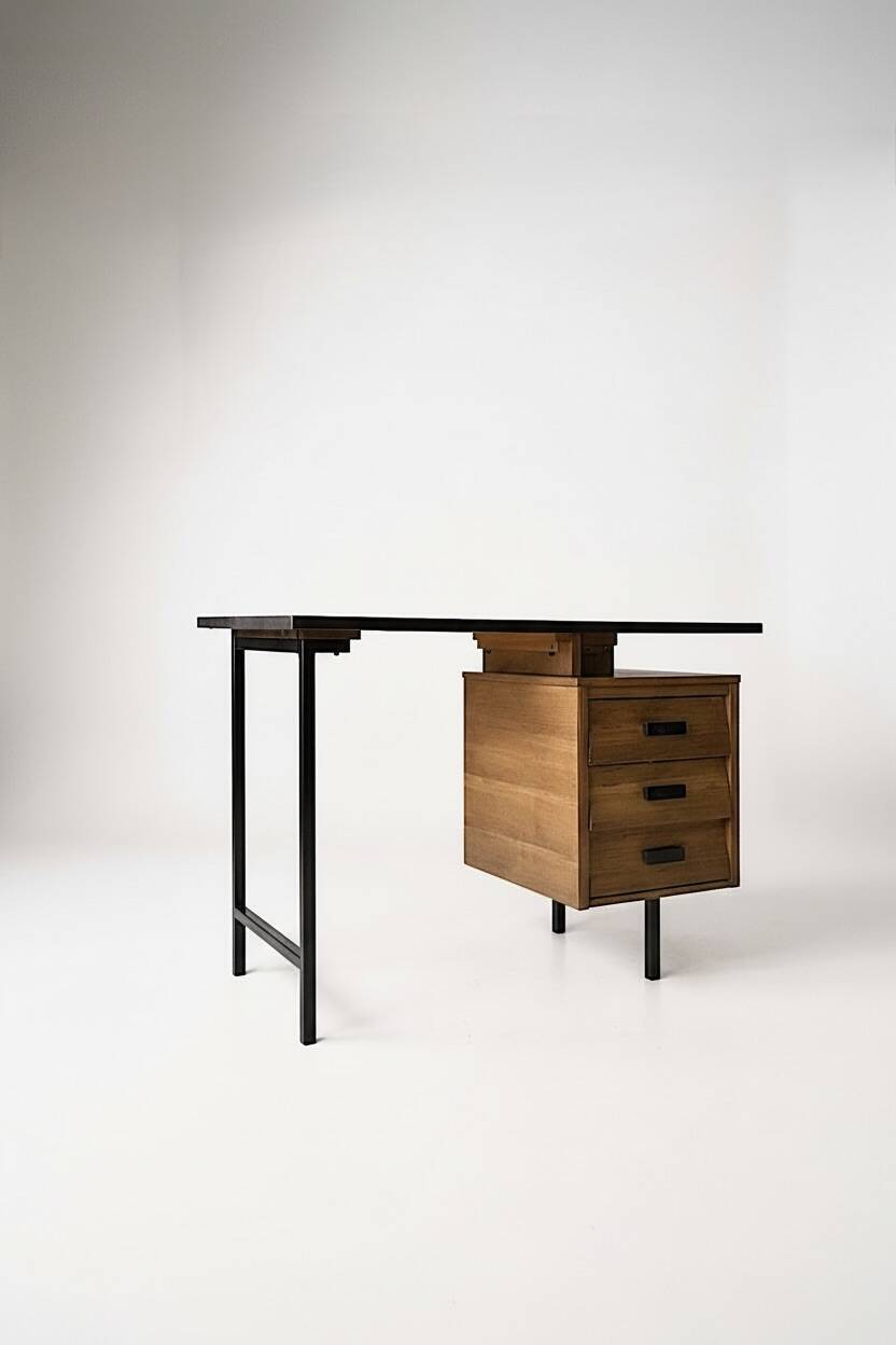 Desk Pierre Paulin model CM 172, year 60-70