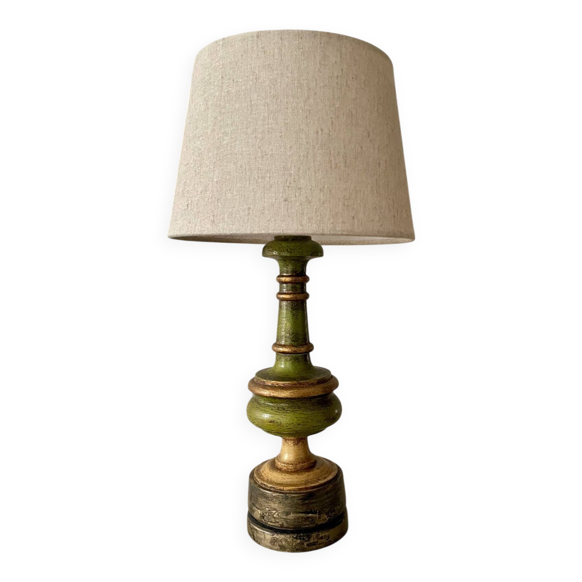 Vintage lamp in turned wood chic gold