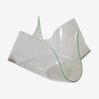Vase mouchoir en plexiglas design années 70, signé