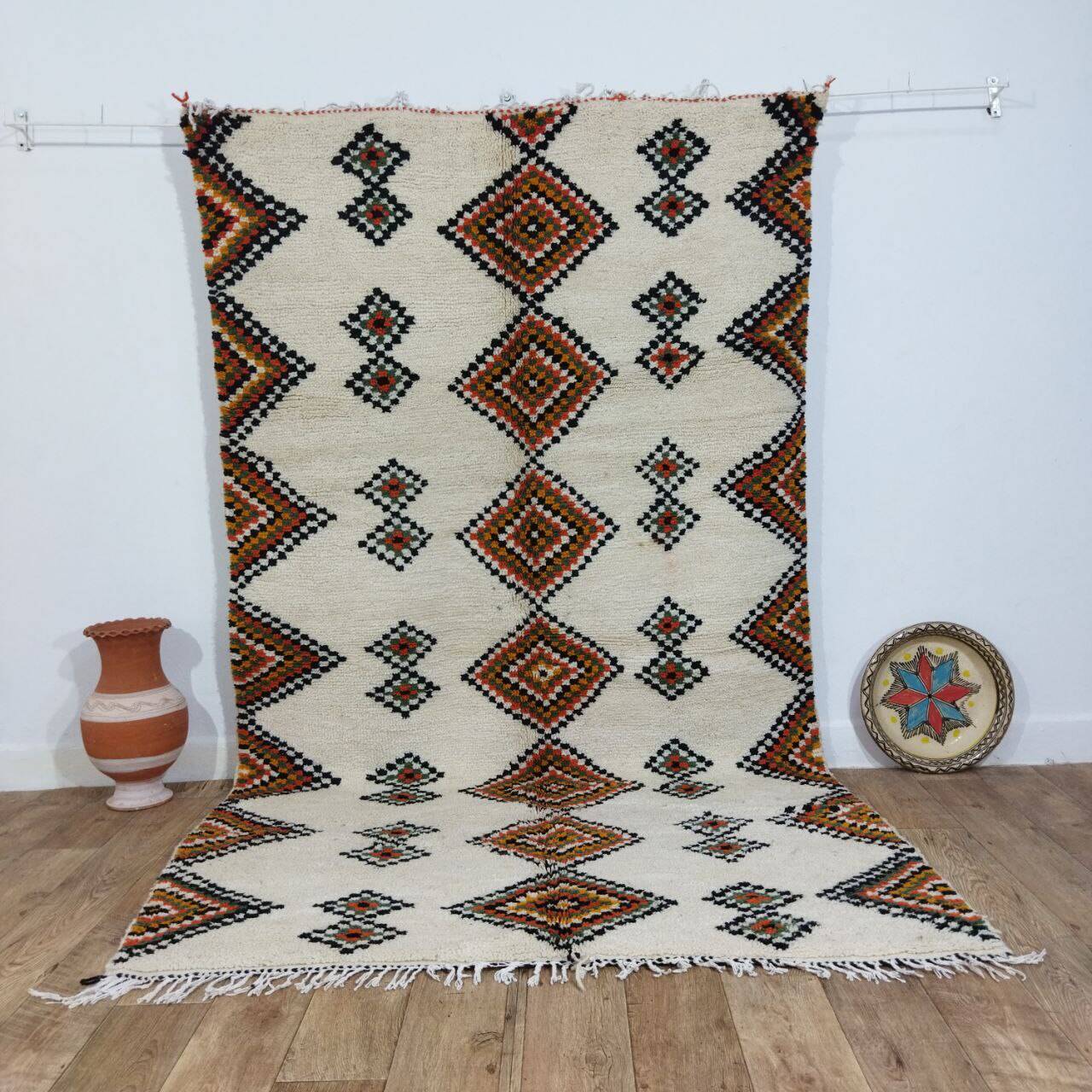 Handmade Moroccan Berber rug 275 X 165 CM