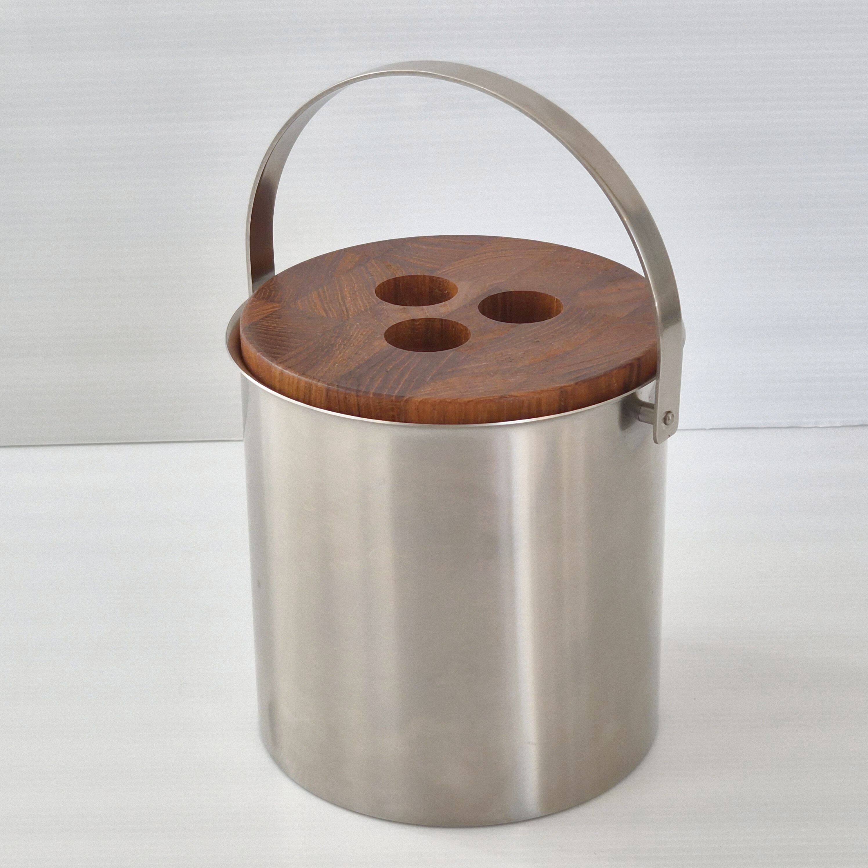 Ice bucket by Arne Jacobsen for Stelton 1960 vintage