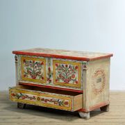 Coffre de mariée art populaire, vers 1950