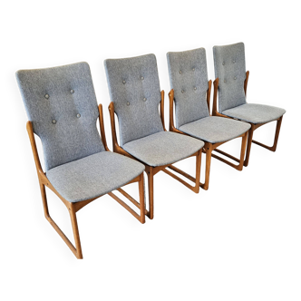 Set of 4 vintage solid wood chairs - Vamdrup 1960