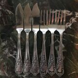 Pop-up Christmas 2022 Fish cutlery (3 knives and 3 forks) silver metal.