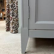 Armoire parisienne grise (rénovée)