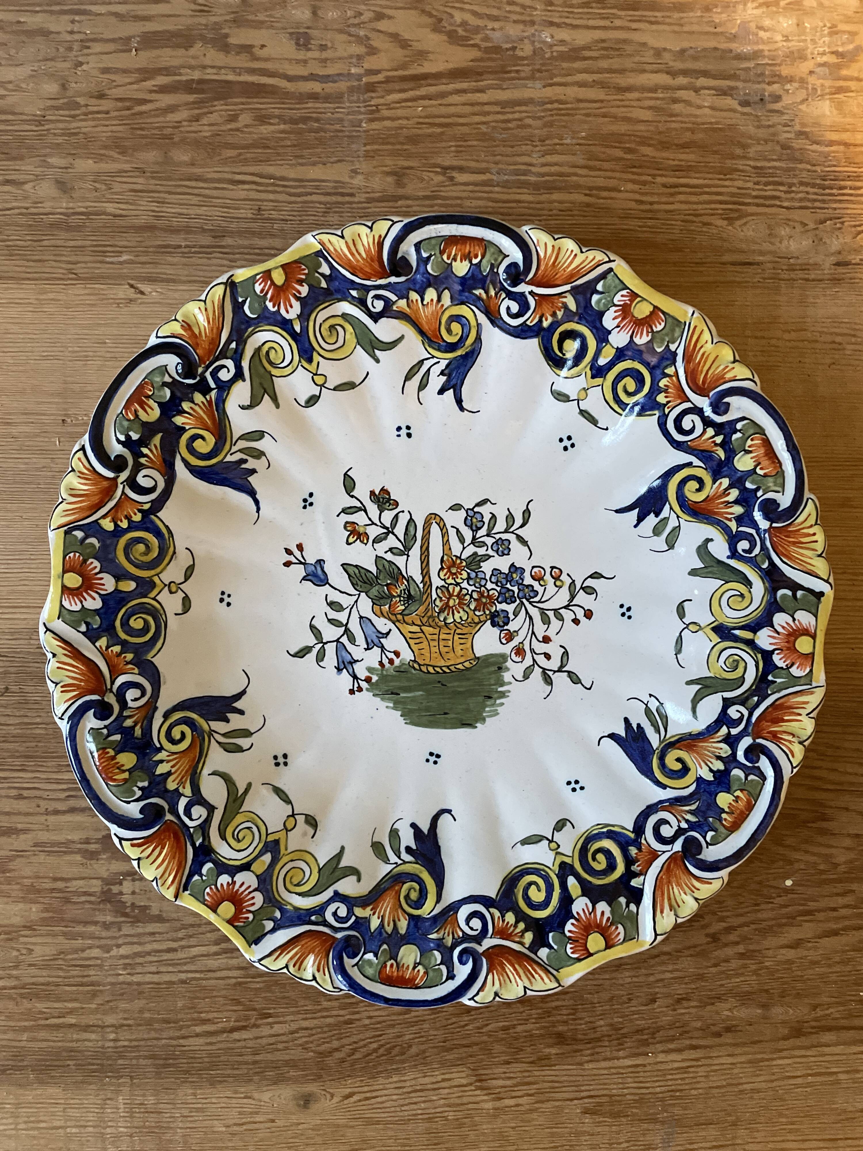 Set of 2 decorative plates in Rouen earthenware