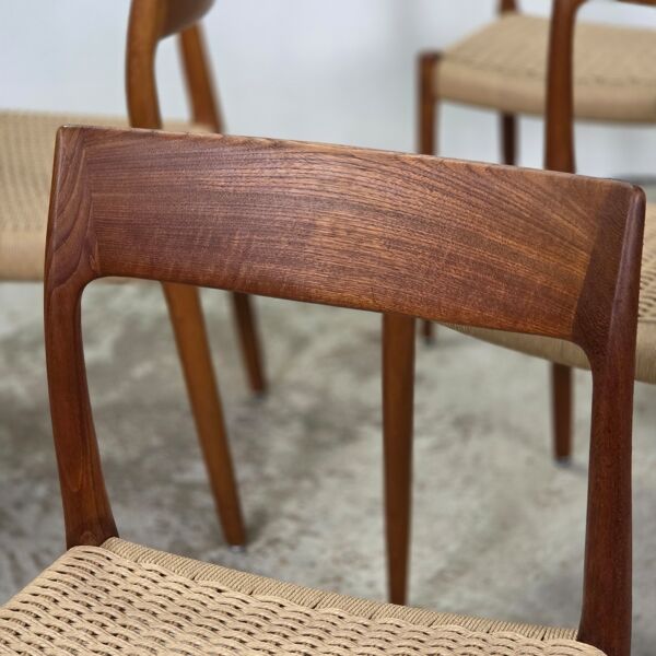 Chaise de salle à manger Niels Møller modèle 77 en teck avec nouvelle corde à papier