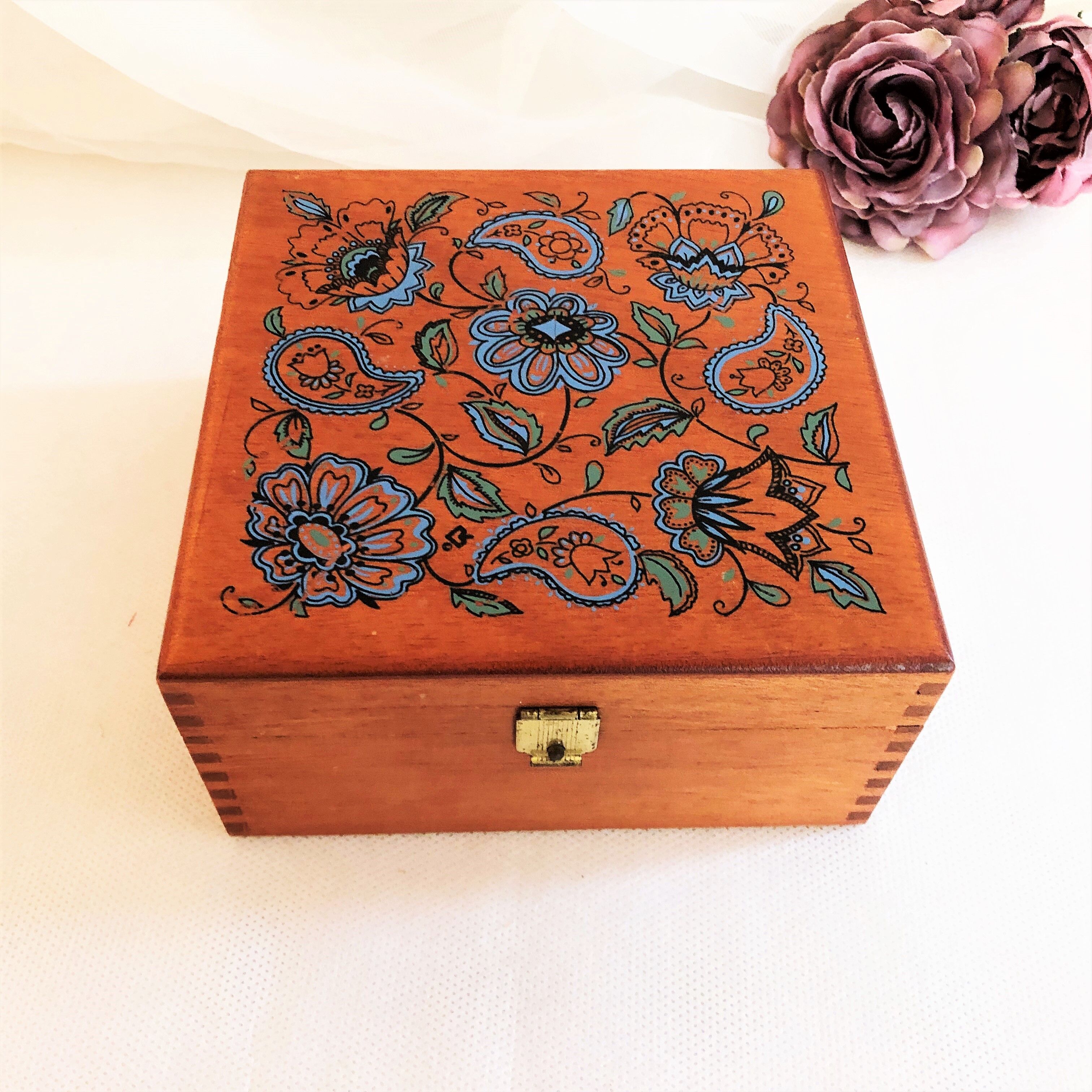 Wooden box