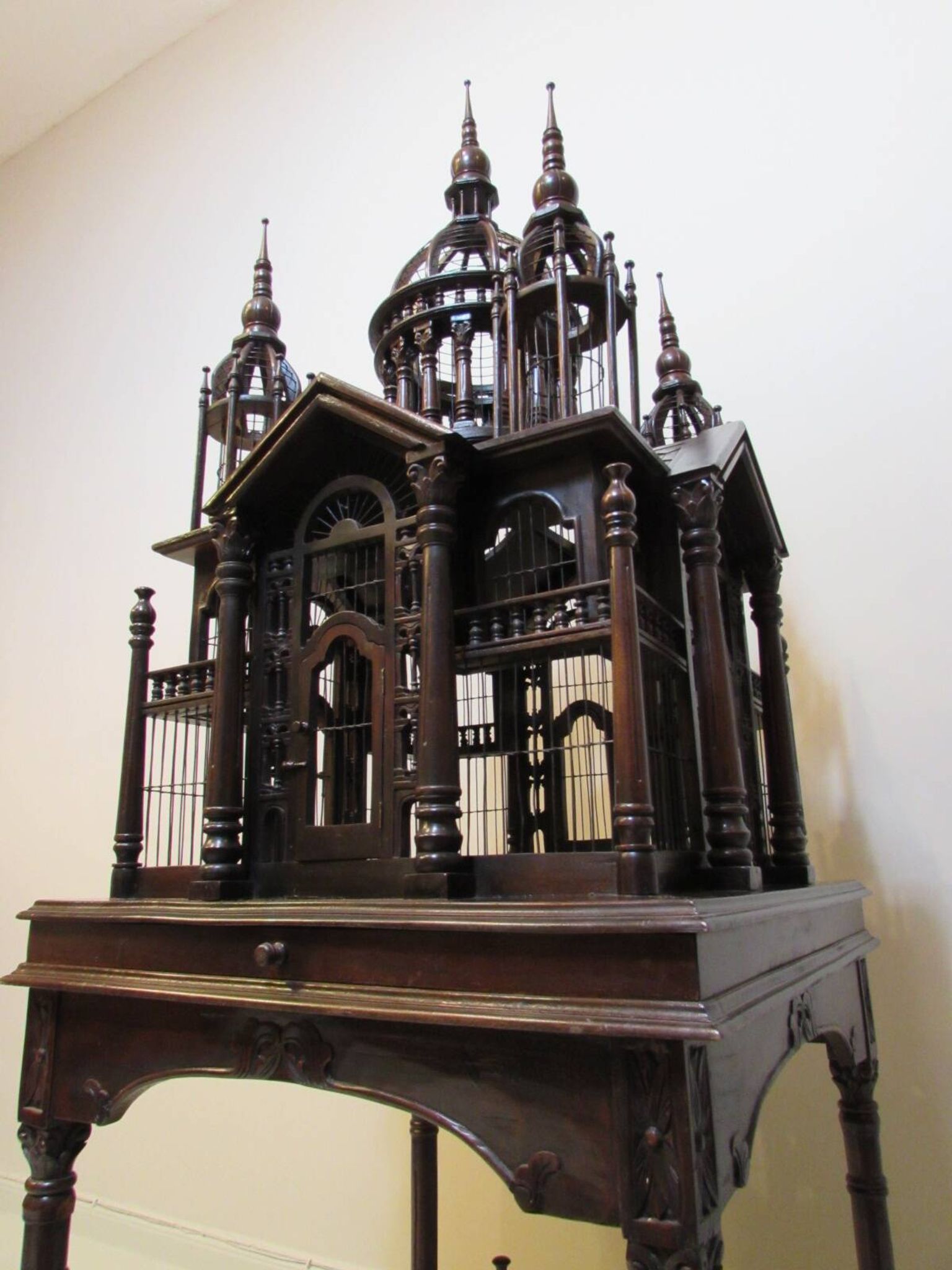 Cage à oiseaux par Maitland Smith