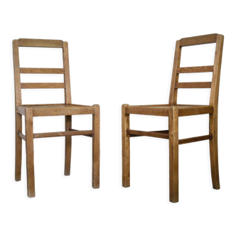 Pair of chairs reconstruction
