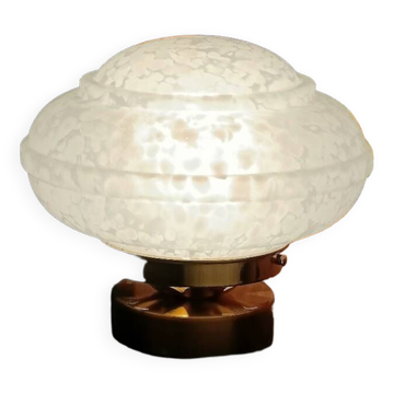 XL white globe table lamp in Clichy glass